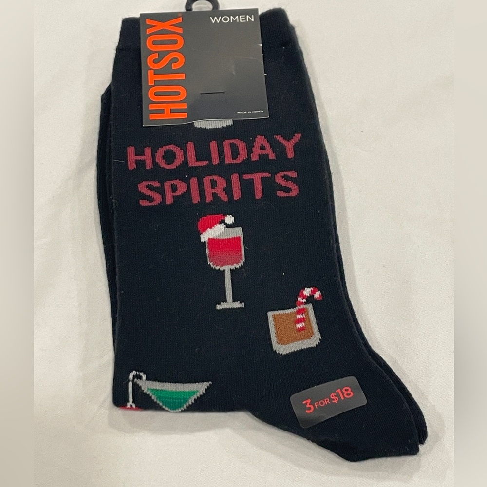 Hot Sox Womens Holiday Spirits Black Crew Socks Christmas Drinks Gift HOH00162